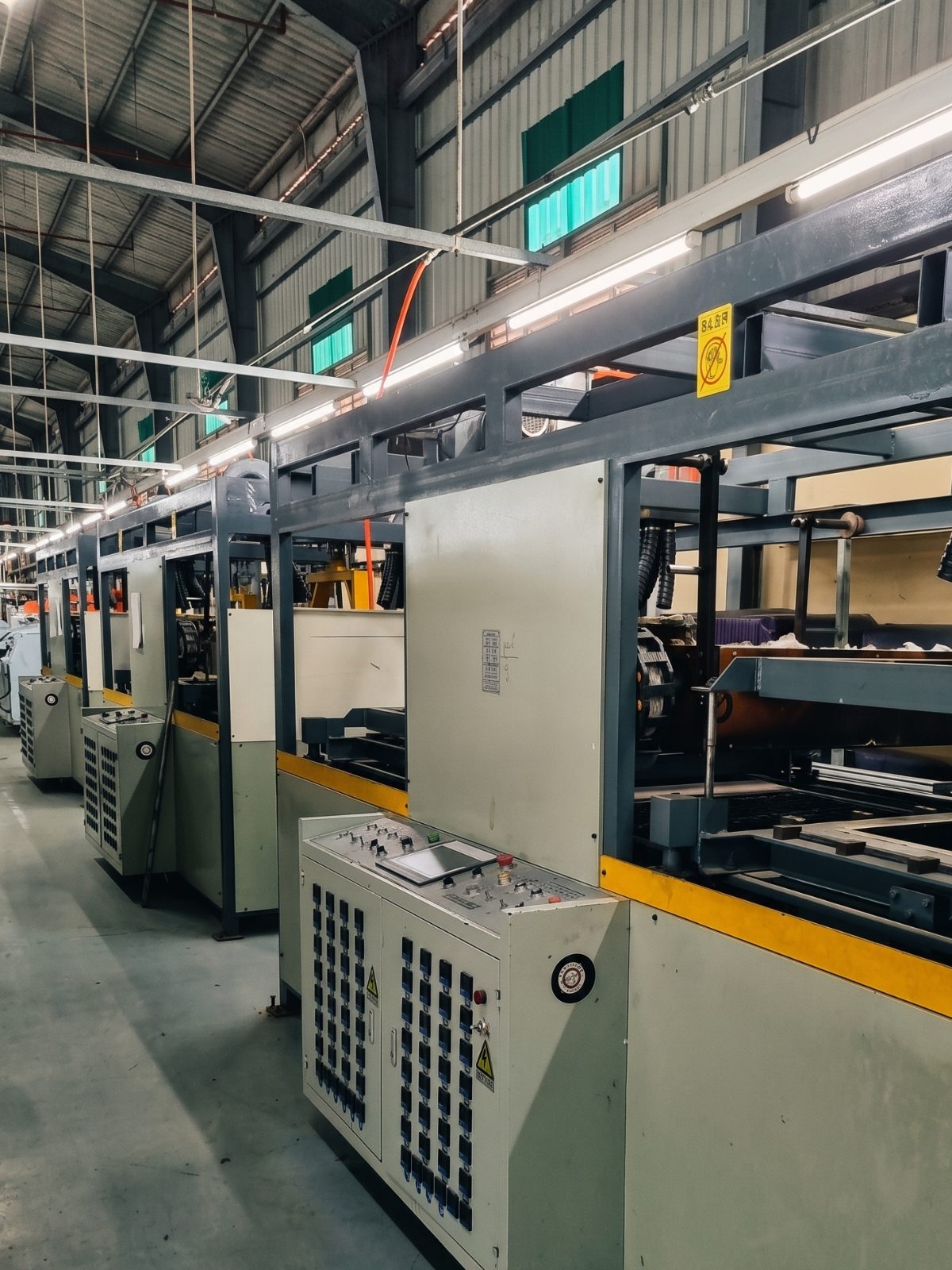 Vacuum-mould PC shell forming line at the kinship mfg factory